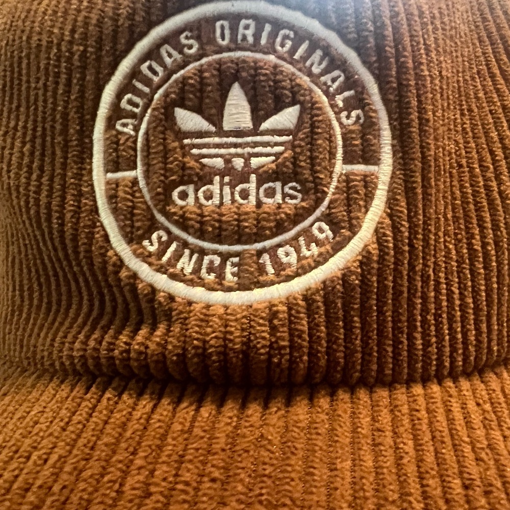 🤎Adidas🤎 Originals Corduroy Brown Hat - Picture 7 of 7